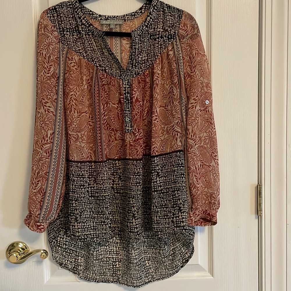 Daniel Rainn blouse